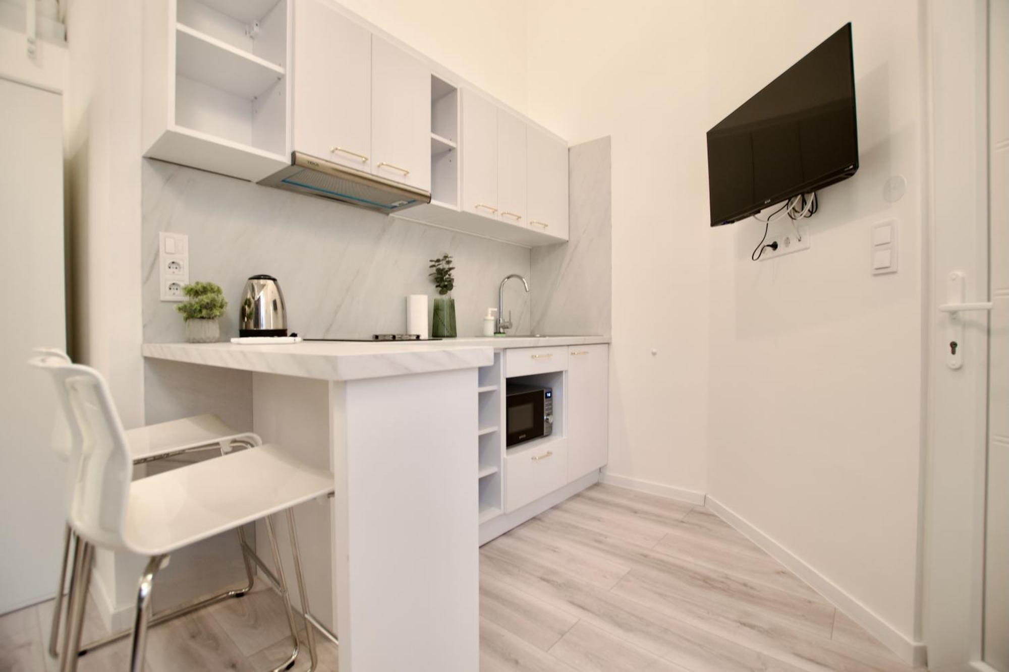 Apartman Standard By Hi5- Kiraly 82 *